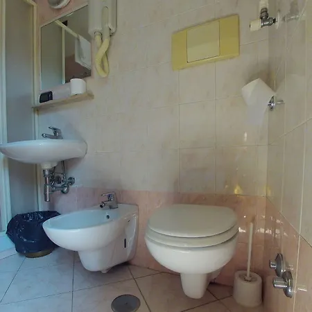 Casali Hotel 2*